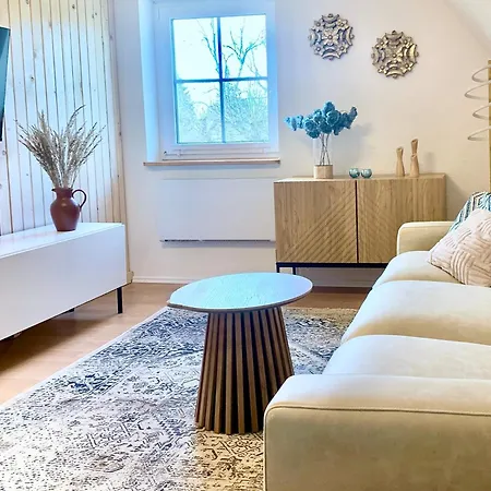 Ferienwohnung See-Zeit Mit Terrasse, Kamin, W-Lan, Garten *